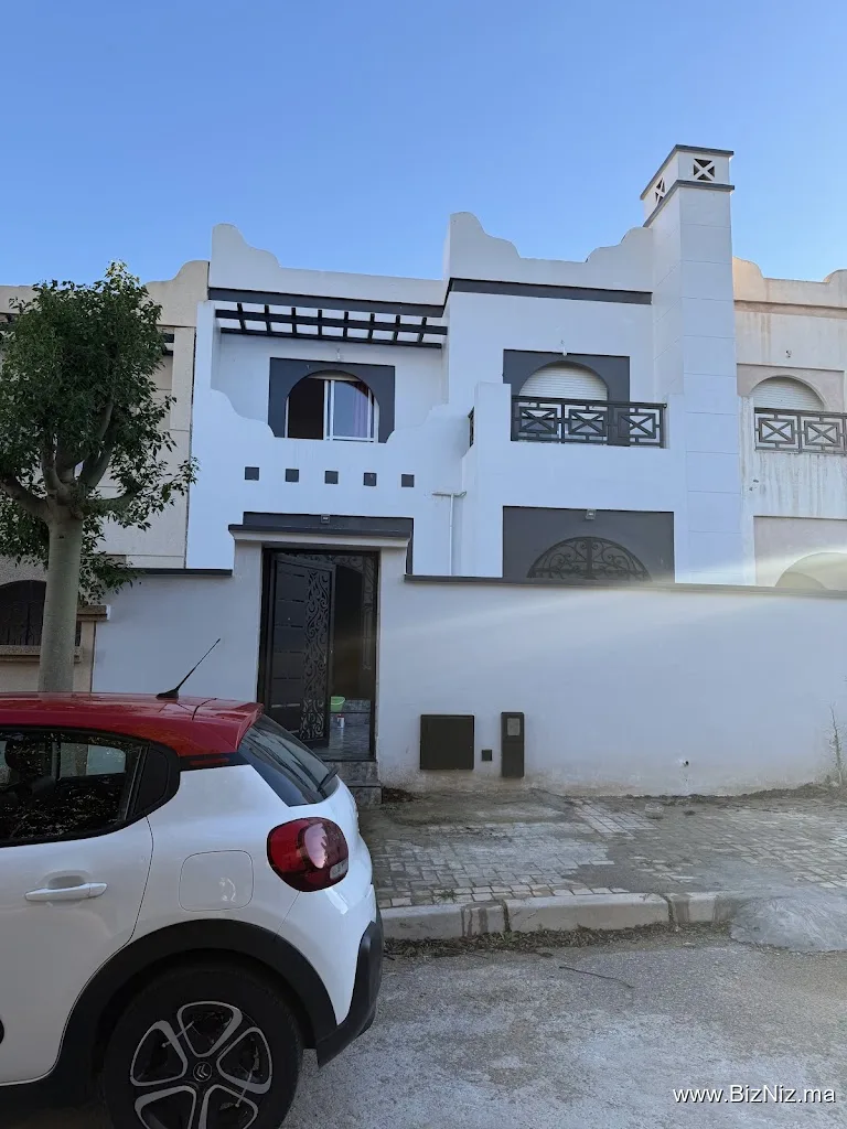 Villa Dina