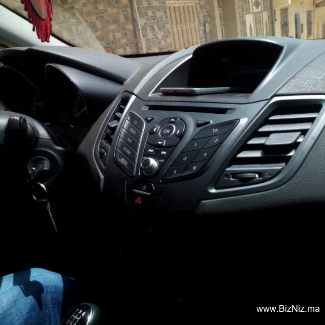 H.L rent car