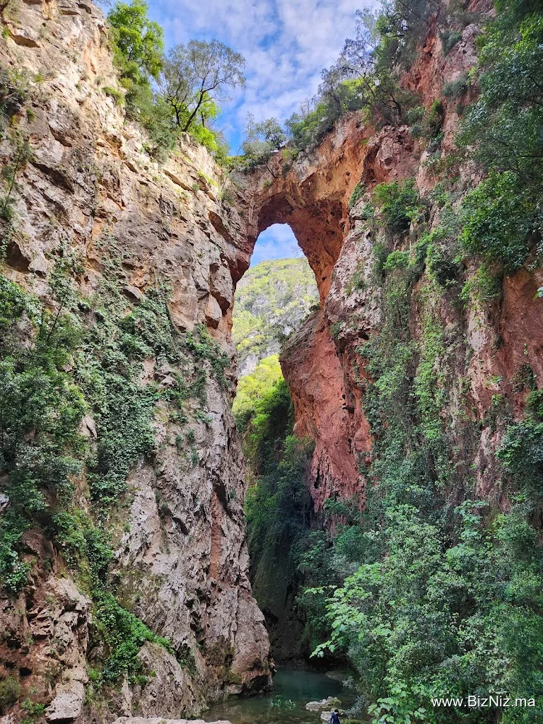 قنطرة ربي God's bridge Canyon | ⵄⴰⵏⴷⴰⵔⵜ ⵏ ⵔⵓⴱⴱⵉ