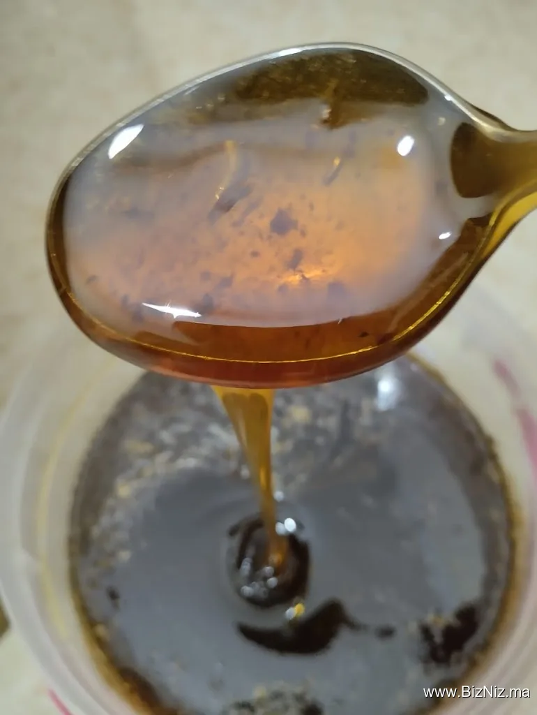 بائع زيت الزيتون و العسل الحر