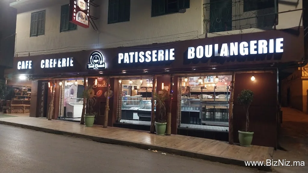 Tout Chaud : Café & Crêperie, Pâtisserie & Boulangerie