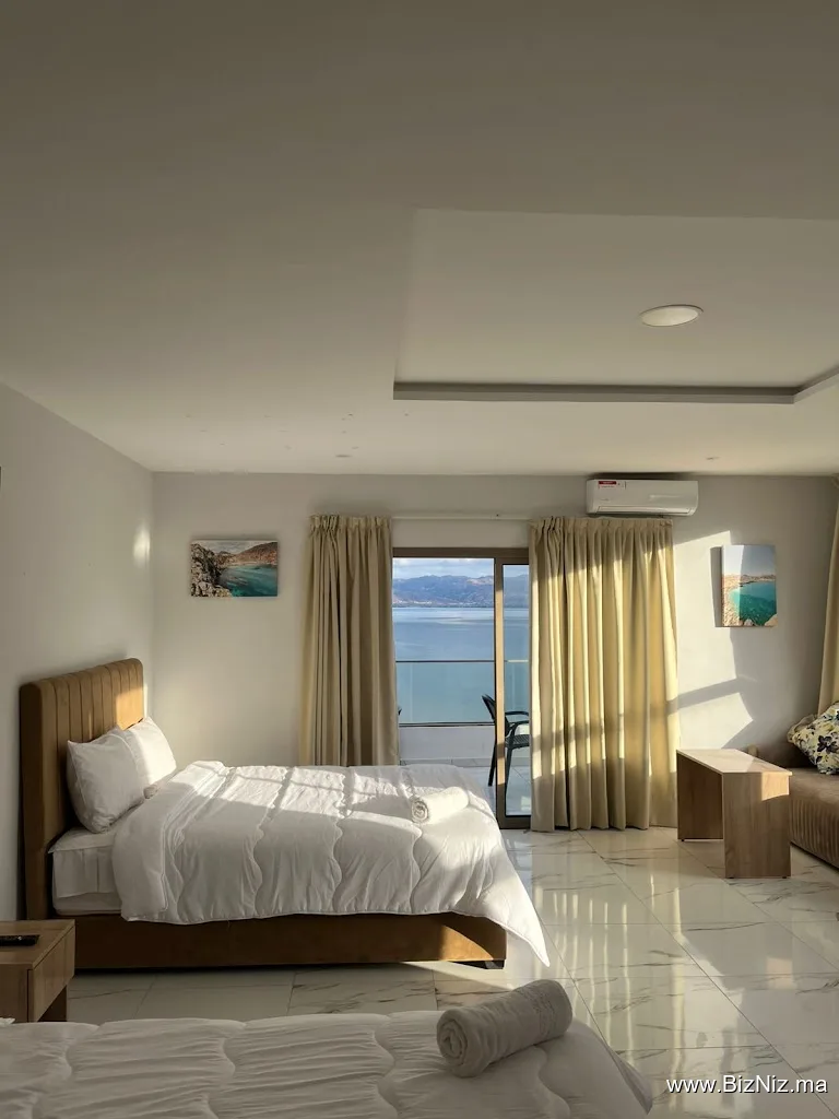 GOLDEN BAY