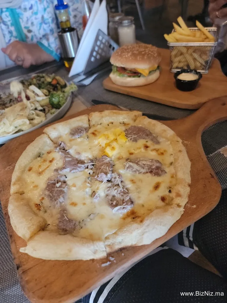 Le 28 Café & Restaurant
