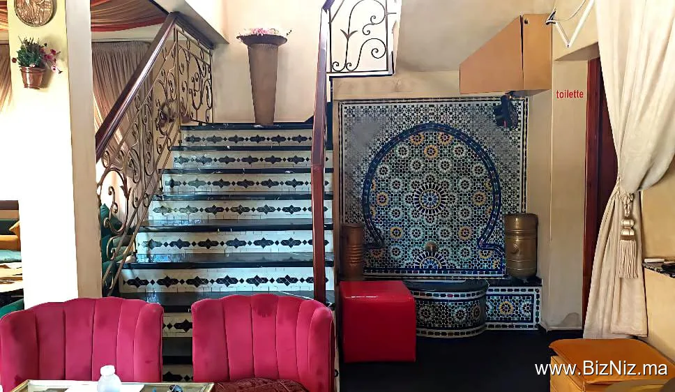 Café la maison beige