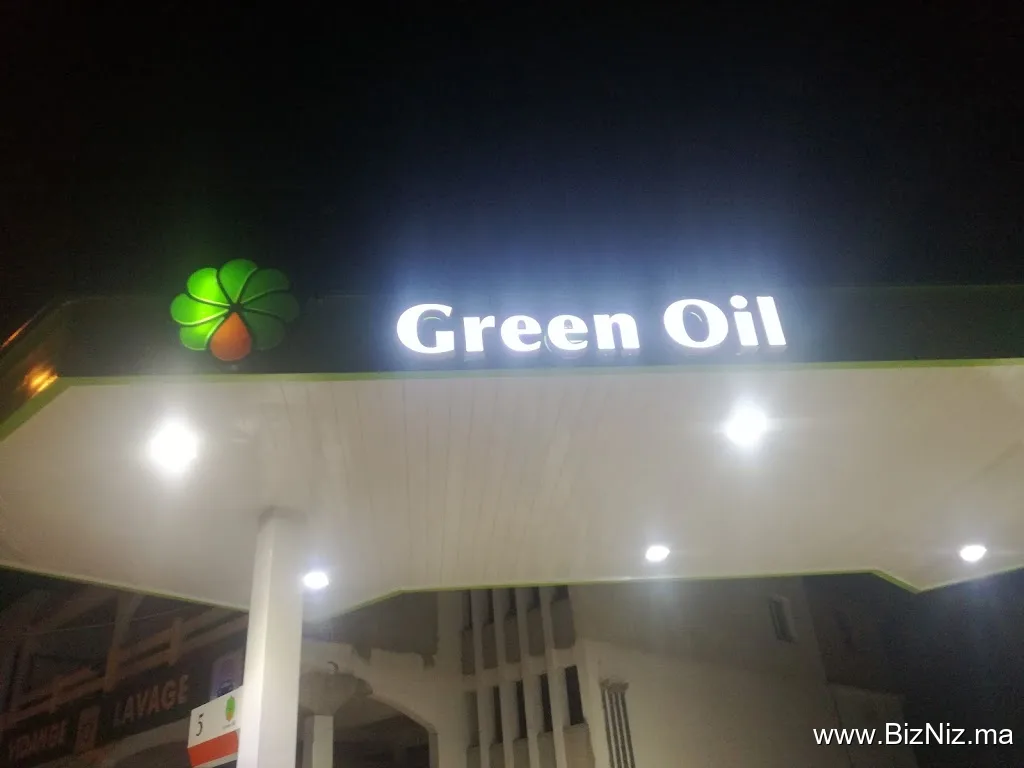 Station Service Green Oil