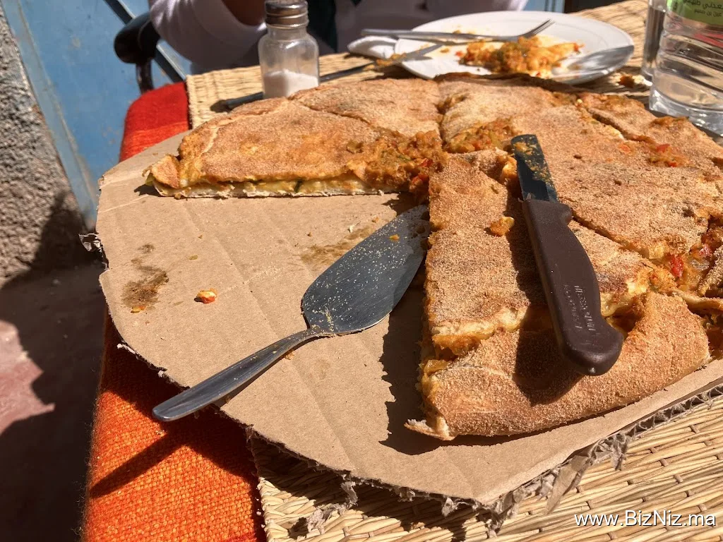 Friends café restaurant جبر الخواطر