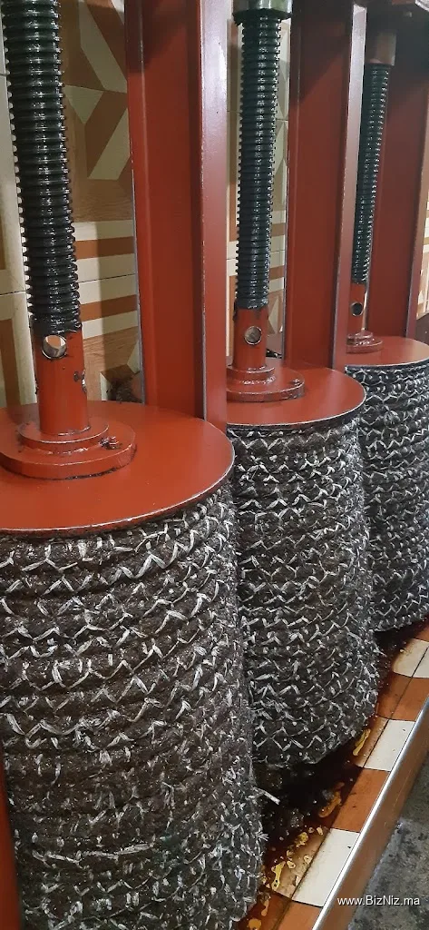 معصرة زيت الزيتون أصفرو