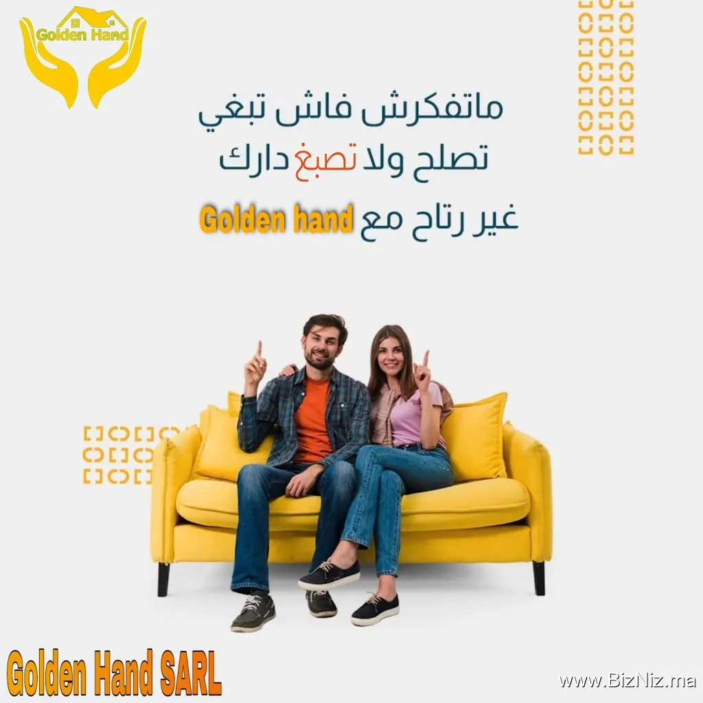 Golden hand décoration