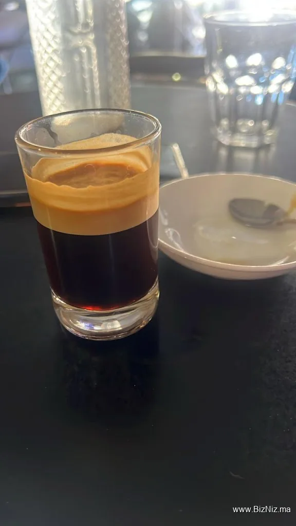 Café Versailles - مقهى فرساي