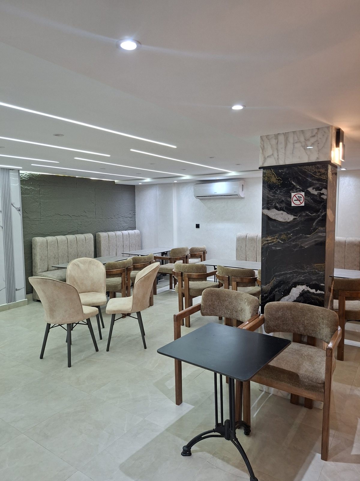 Benjaddi ( Café berkane )